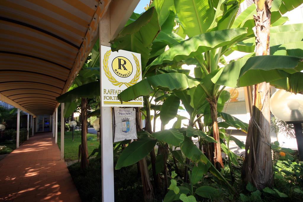 Raffaelli Park Hotel Forte dei Marmi Buitenkant foto